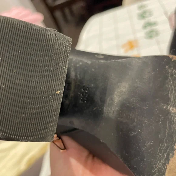 Shoes - Picture 2 of 2